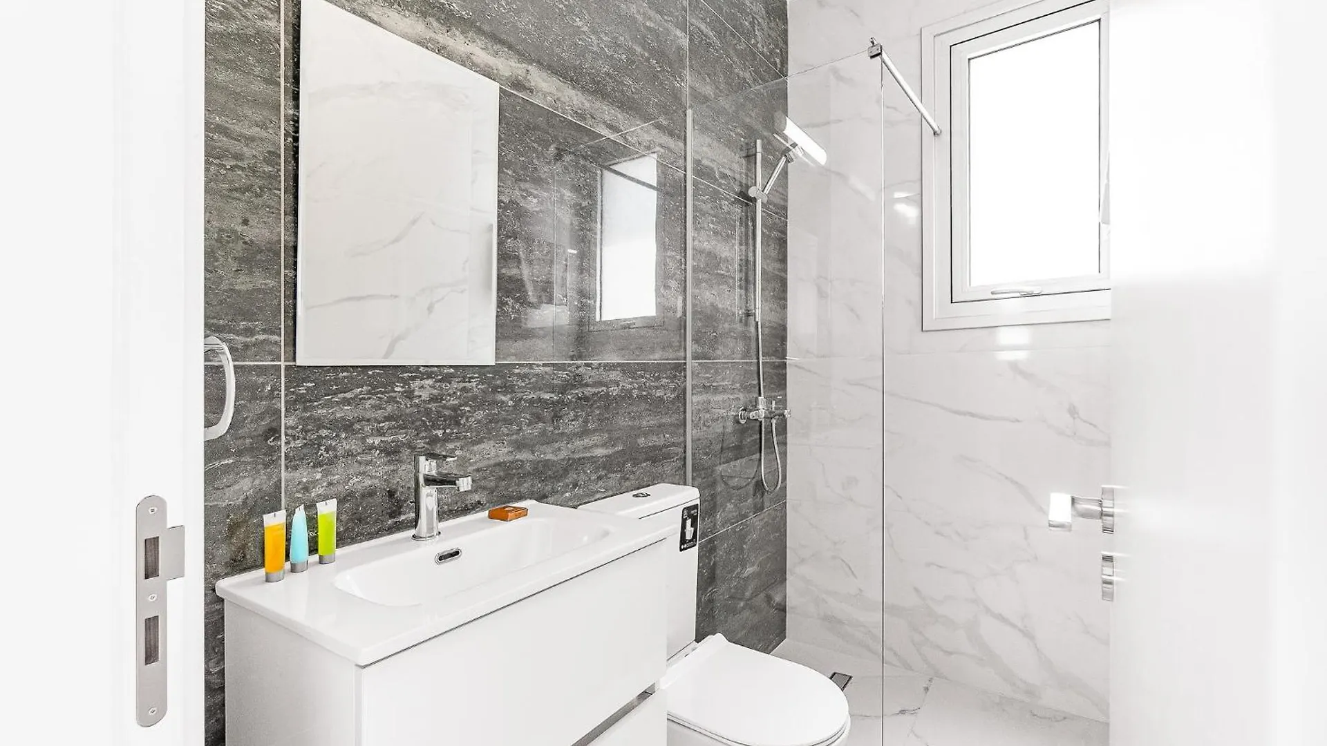 Villa Seabreeze Artemis By Ezoria Villas Protaras Chipre
